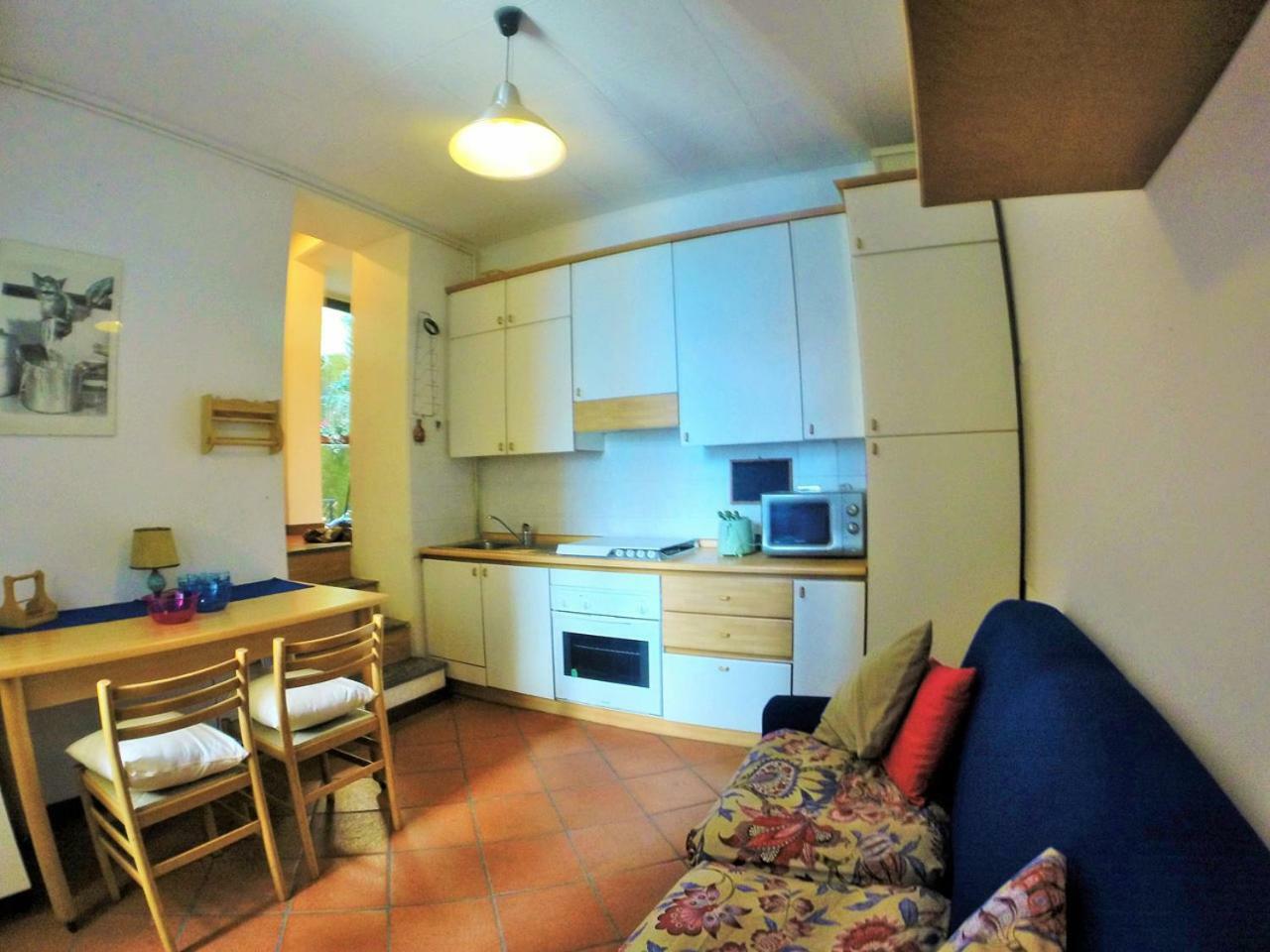 Cozy Garden Retrait Appartement Varenna Buitenkant foto